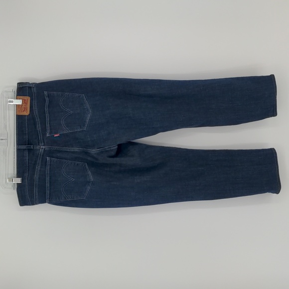Levi's Women's Classic Straight Jean Size 32‎ Medium Wash Denim Casual Solid - Picture 10 of 16